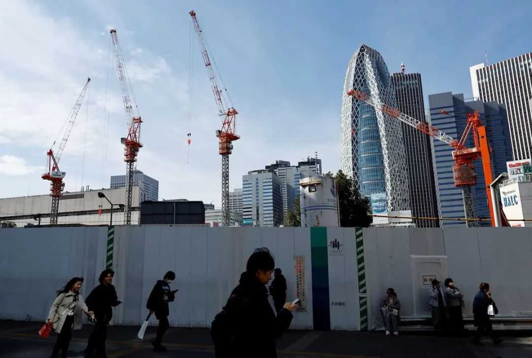 Japan's Economy Shrinks in Q1 as US Tariffs Hit Auto Industry